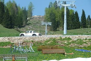 Baustelle eines neuen Liftes.