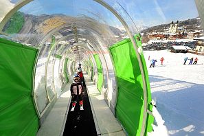 Sicht in einen Zauberteppichtunnel.