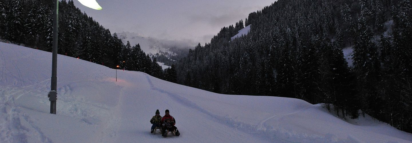 Nachtrodeln auf der Mondrodelbahn in Söll.