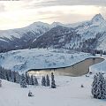 Blick auf den Speichersee im Winter.