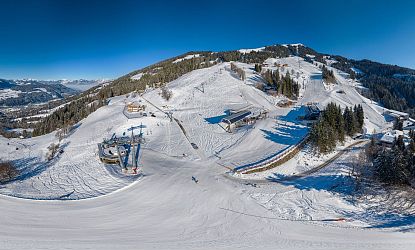 Panoramafoto der Mittelstation Salvenbahn zur Salvenalm oder Tenner Stadl in Hopfgarten